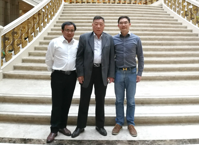 Expert in steel structure Wang shitong visited to huayu group